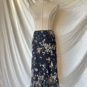Cute Vintage floral midi skirt